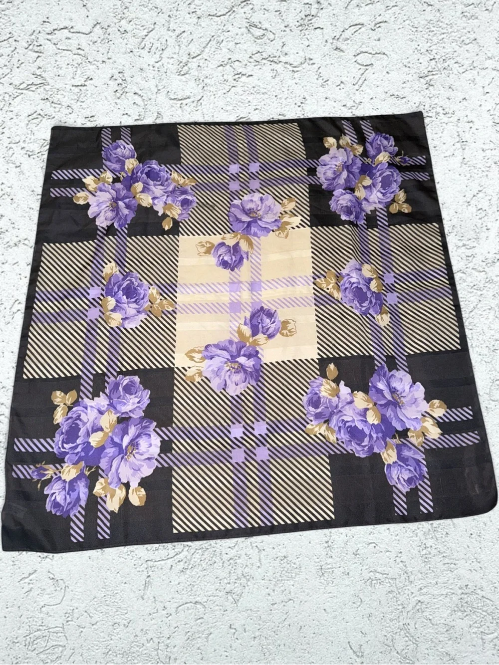 🌻Made in Italy Floral Plaid Square Scarf in Bandanna Square